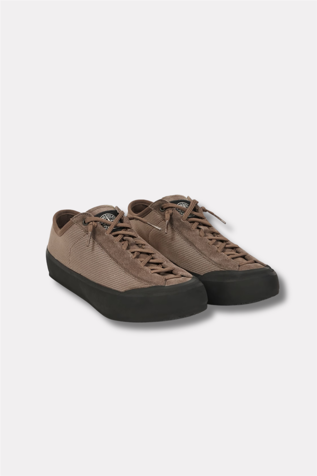 100010 Low-top Trainer With Compass Patch Brown