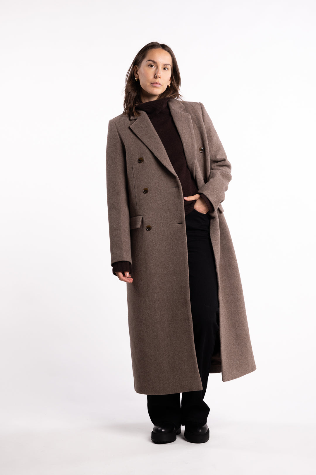 Falcon Coat 11104 - Fallen Rock