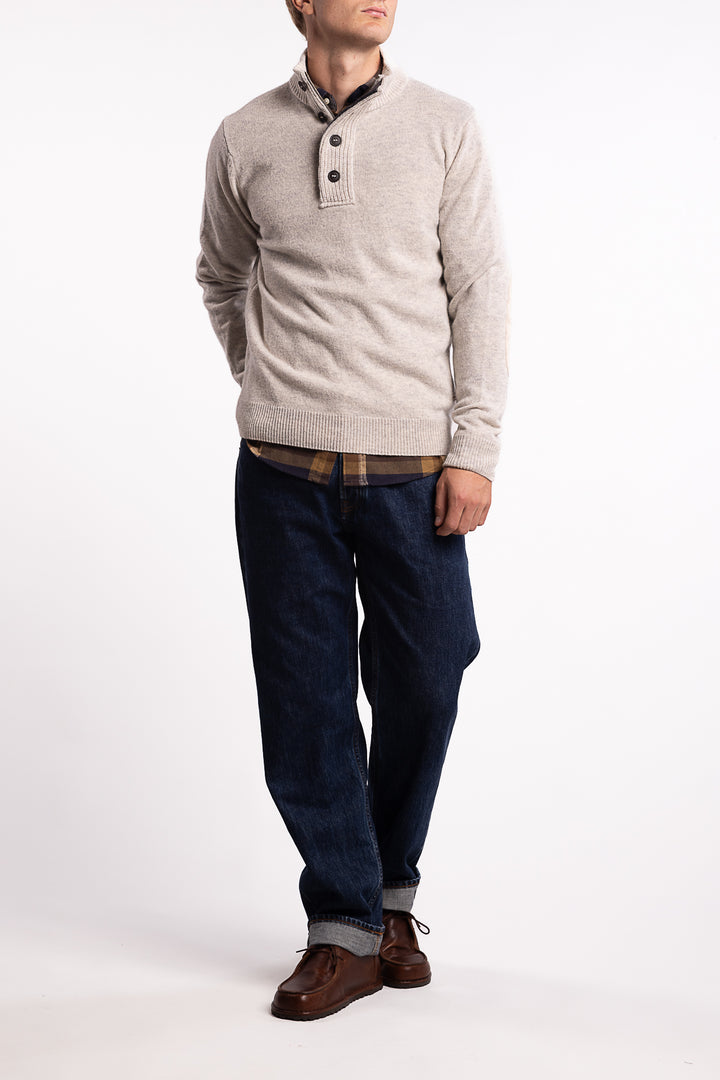 Essential Patch Half Zip Hafwinch