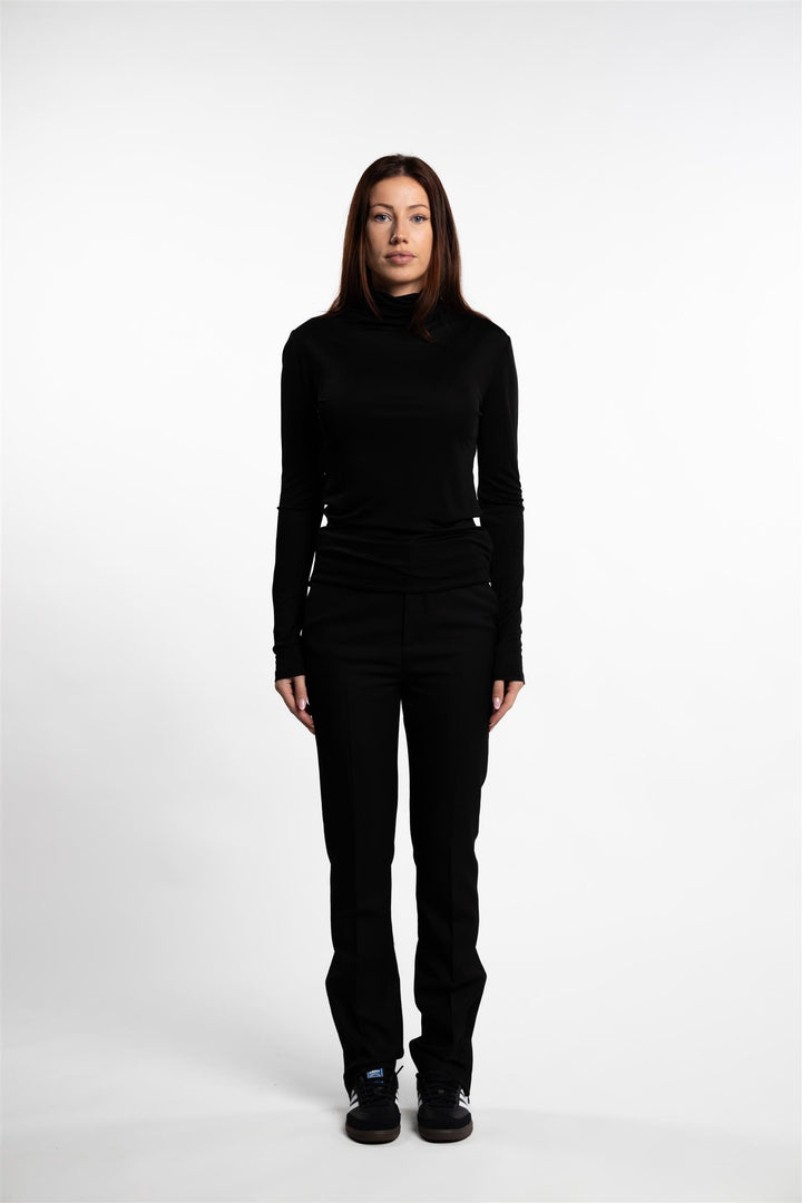 Heart Turtleneck- Black