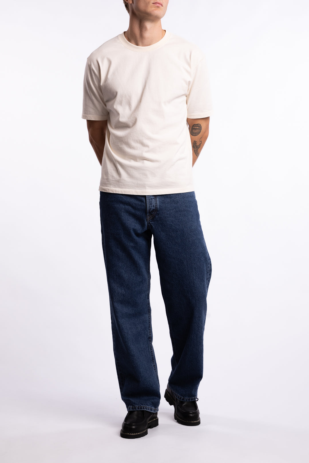 Barnes High-Rise Wide Fit Jeans Japan Dawn