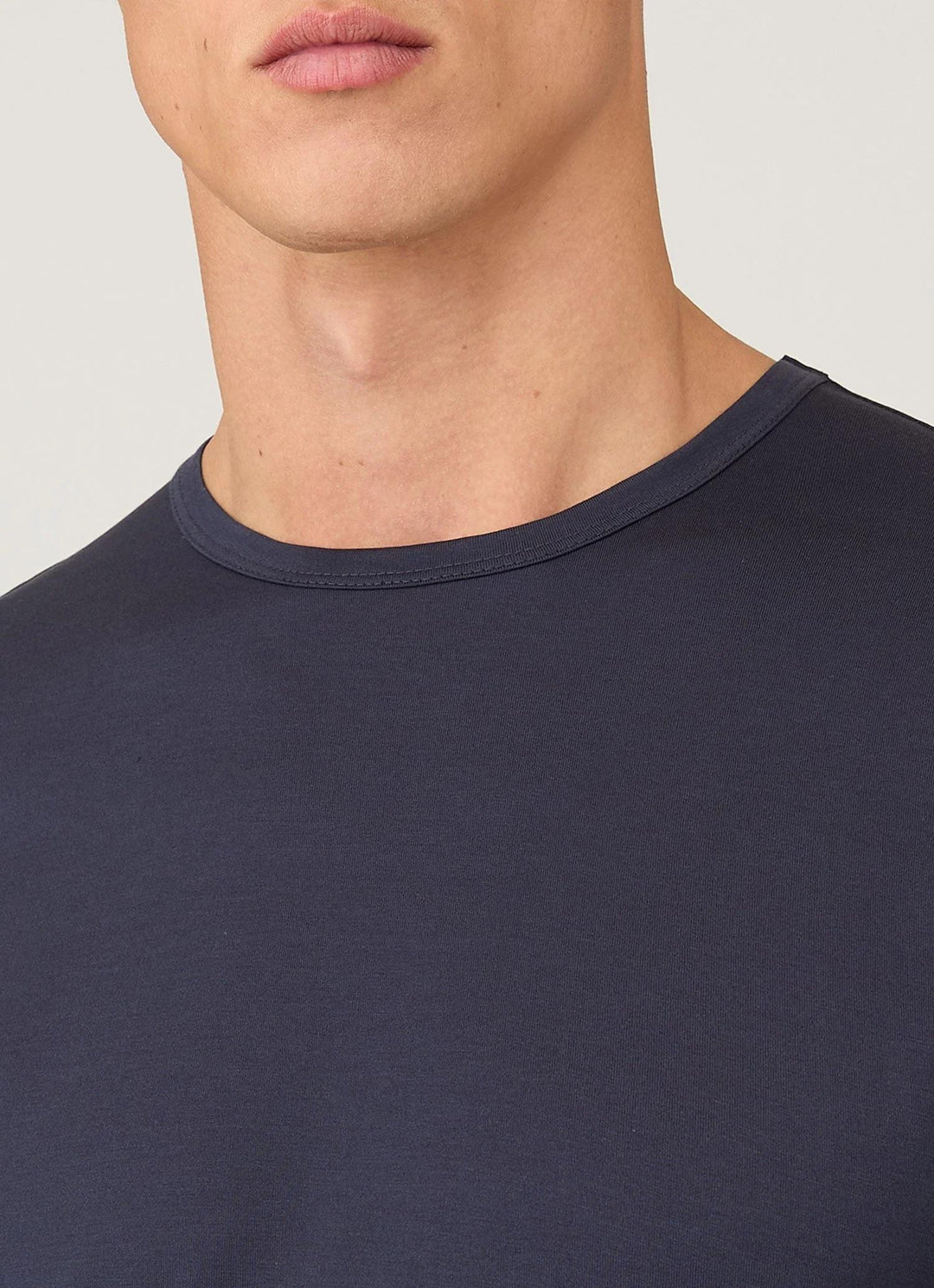 Classic T-Shirt Navy