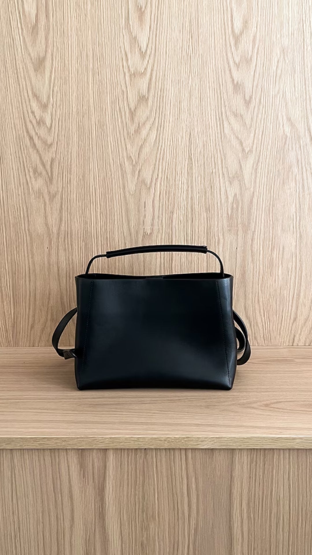 Hedda Midi- Black Leather