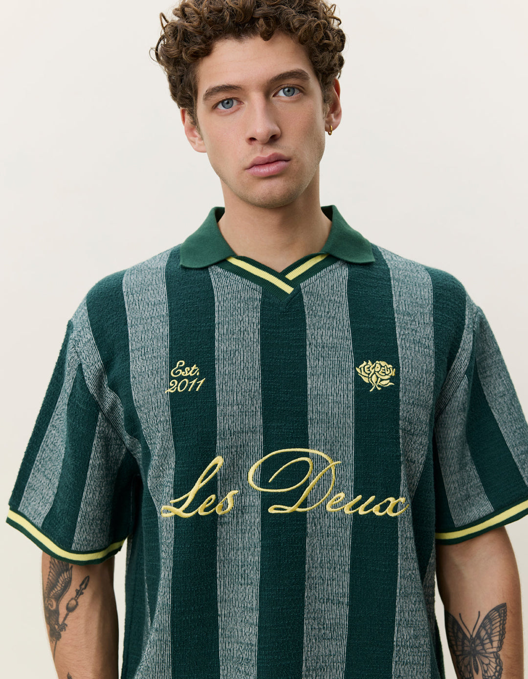 Stripe Jacquard Football Jersey Pine Green – lifestyle 2