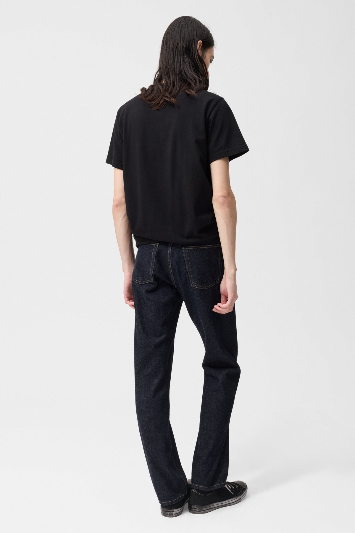 Fuller Regular Straight Fit Jeans Indigo Rinse - modellbilde ben