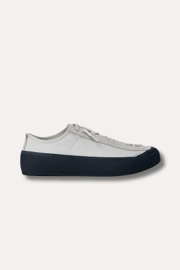 100010 Low-top Trainer With Compass Patch Beige