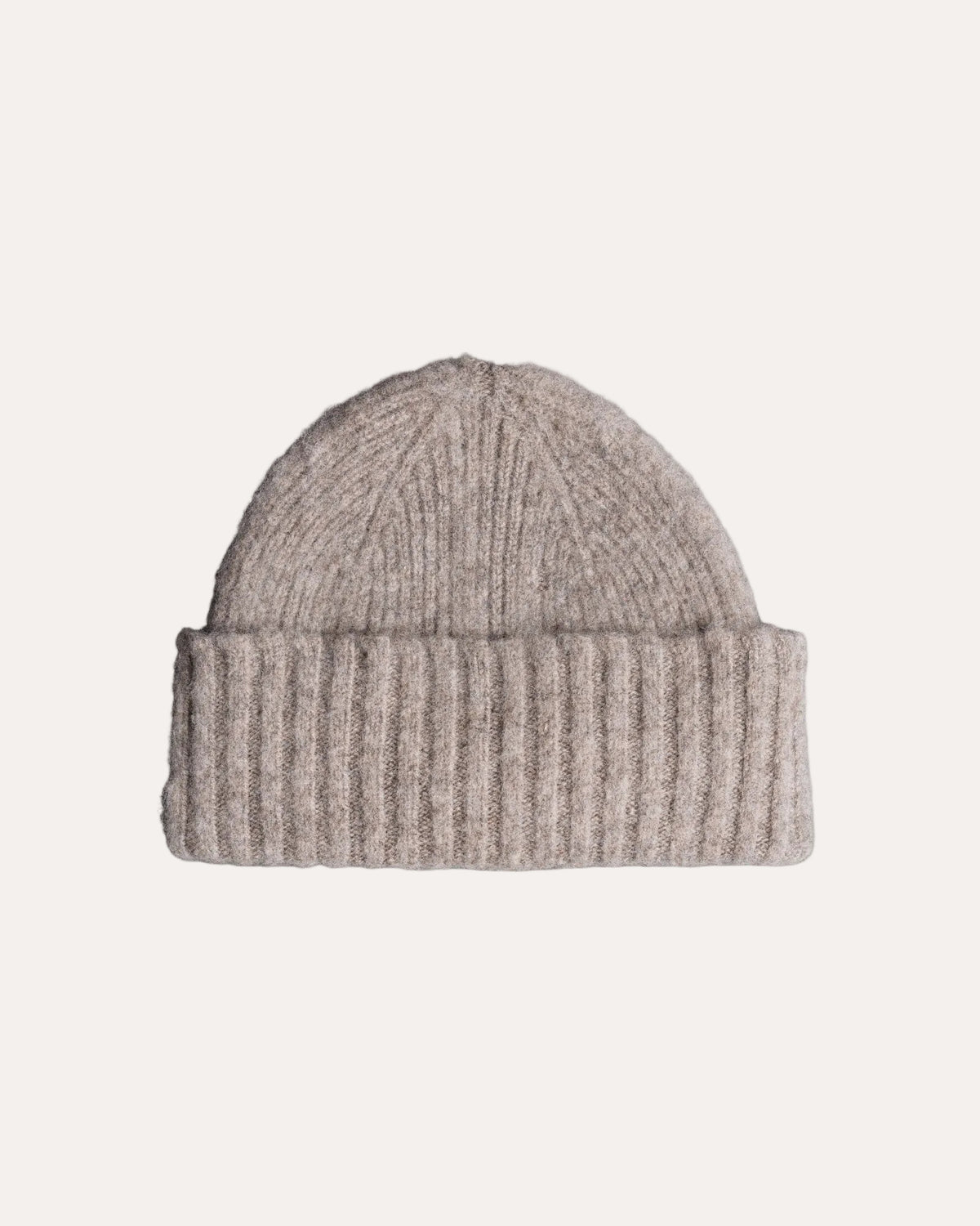 Shaggy Beanie Cliff