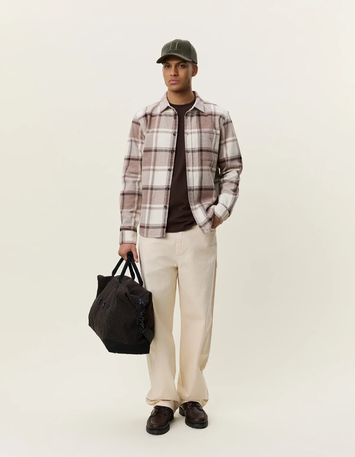 Check Flannel Shirt Caribou - modellbilde