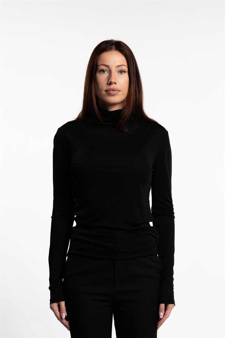 Heart Turtleneck- Black