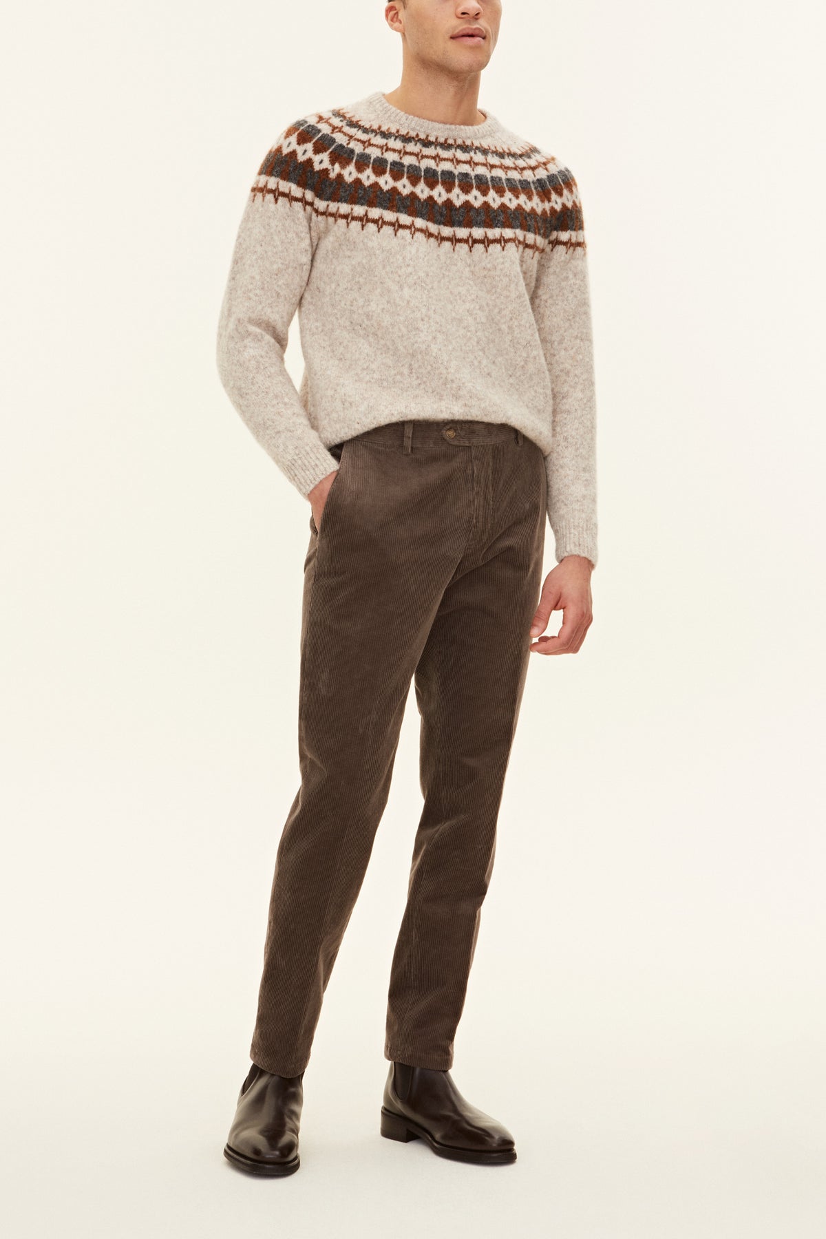 Oscar Jacobson Dandy Trousers Corduroy Baked Beige - modellbilde