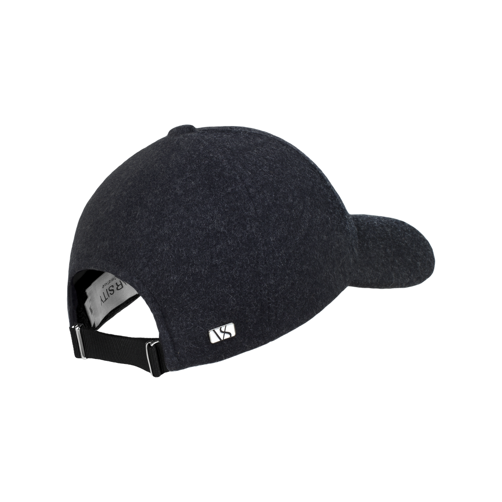 Legacy Structured Virgin Wool Jade Black caps fra Varsity, bakside med justerbar stropp