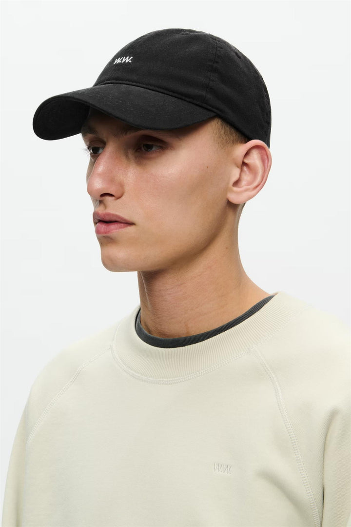 W. Cap Black