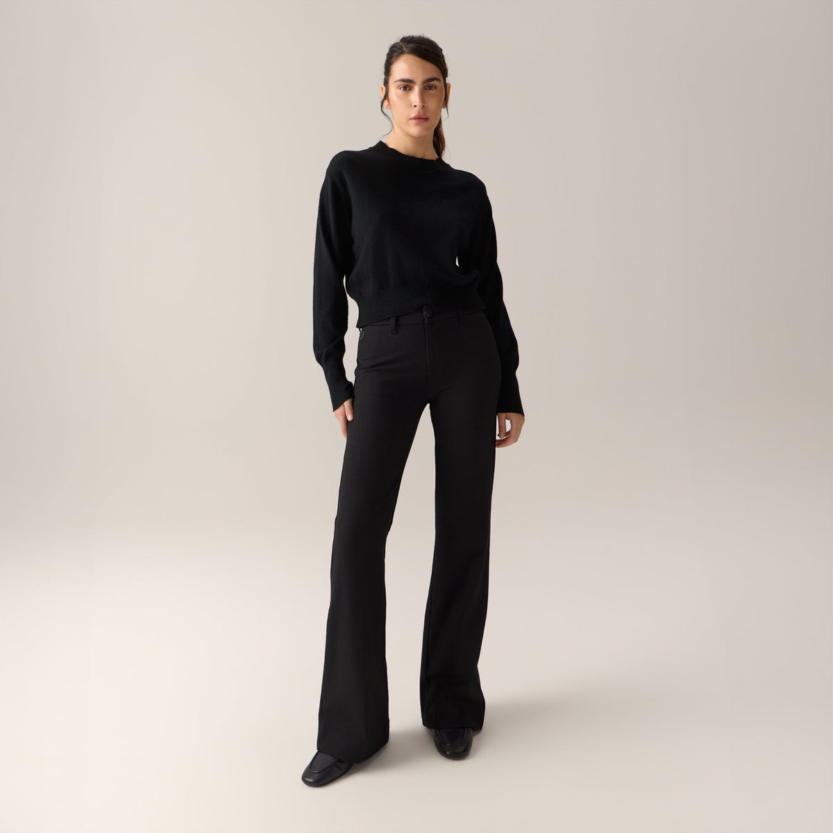 Silvia Suple- Black