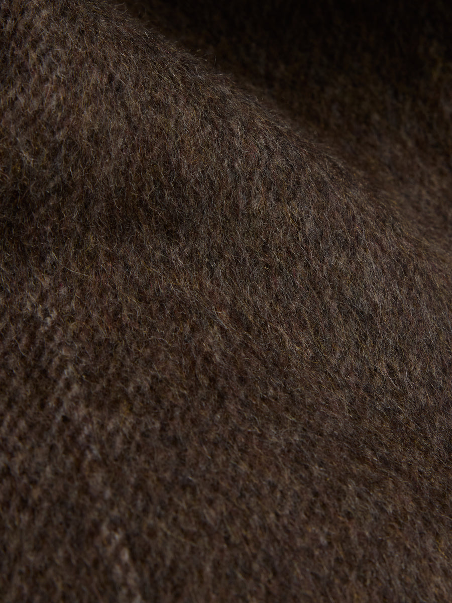 Clara Coat Dark Brown - nærbilde detalj