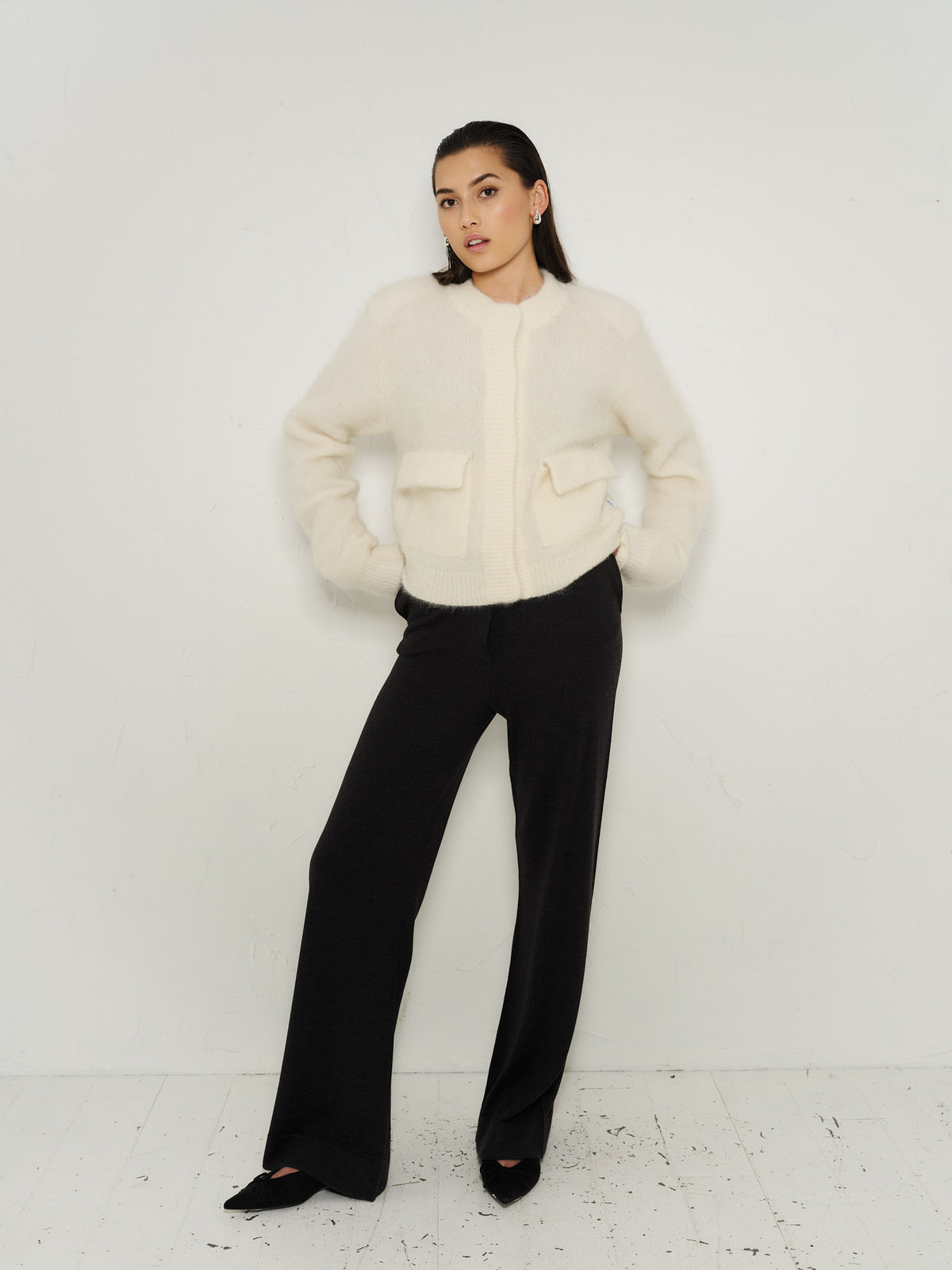 Nina Merino Pants Black - modellbilde
