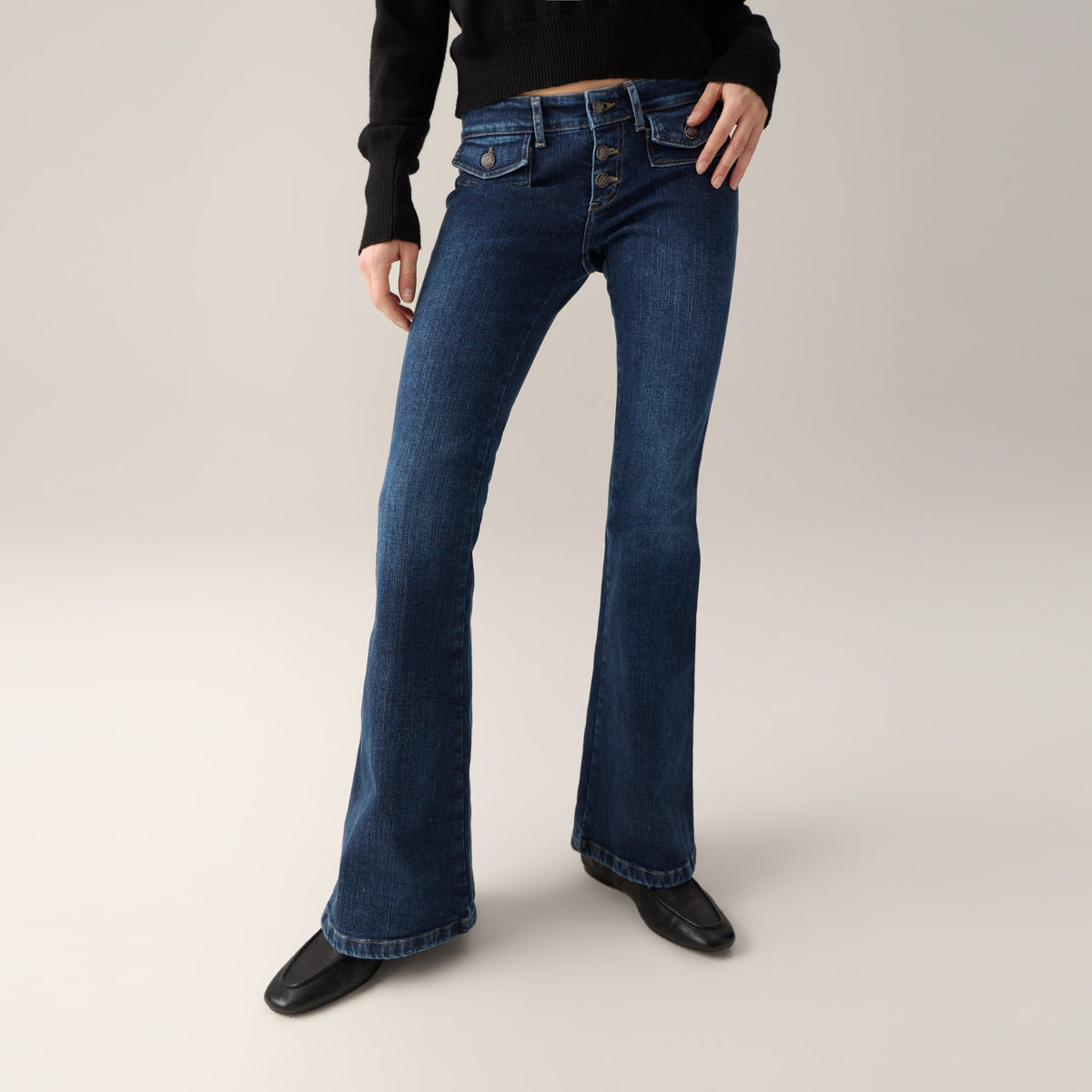 Yoko 22 - Deeply brushed, Lois jeans, modellbilde 4