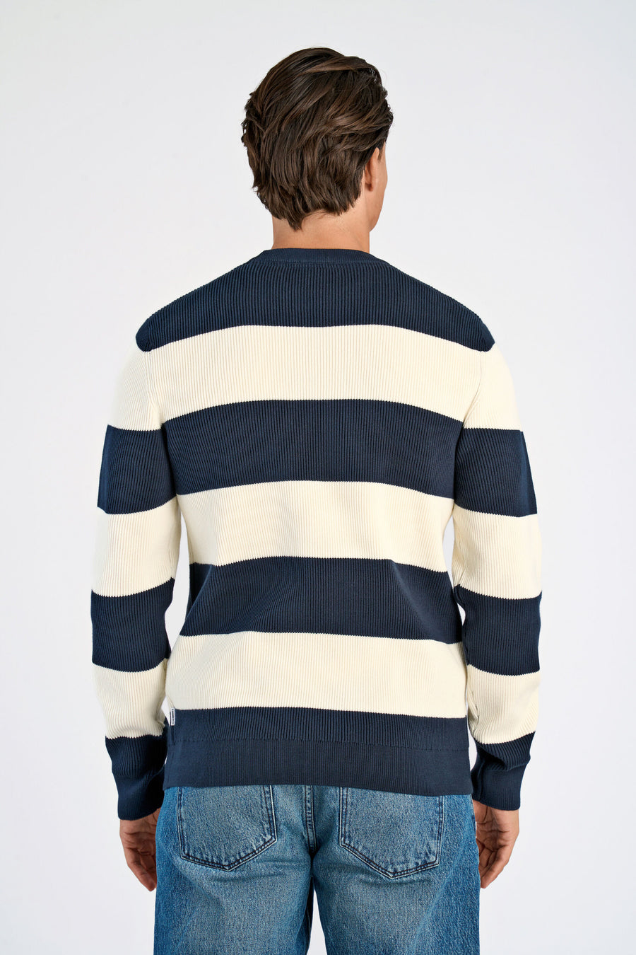 Rib Knitted Block Stripe Navy - modellbilde bakfra