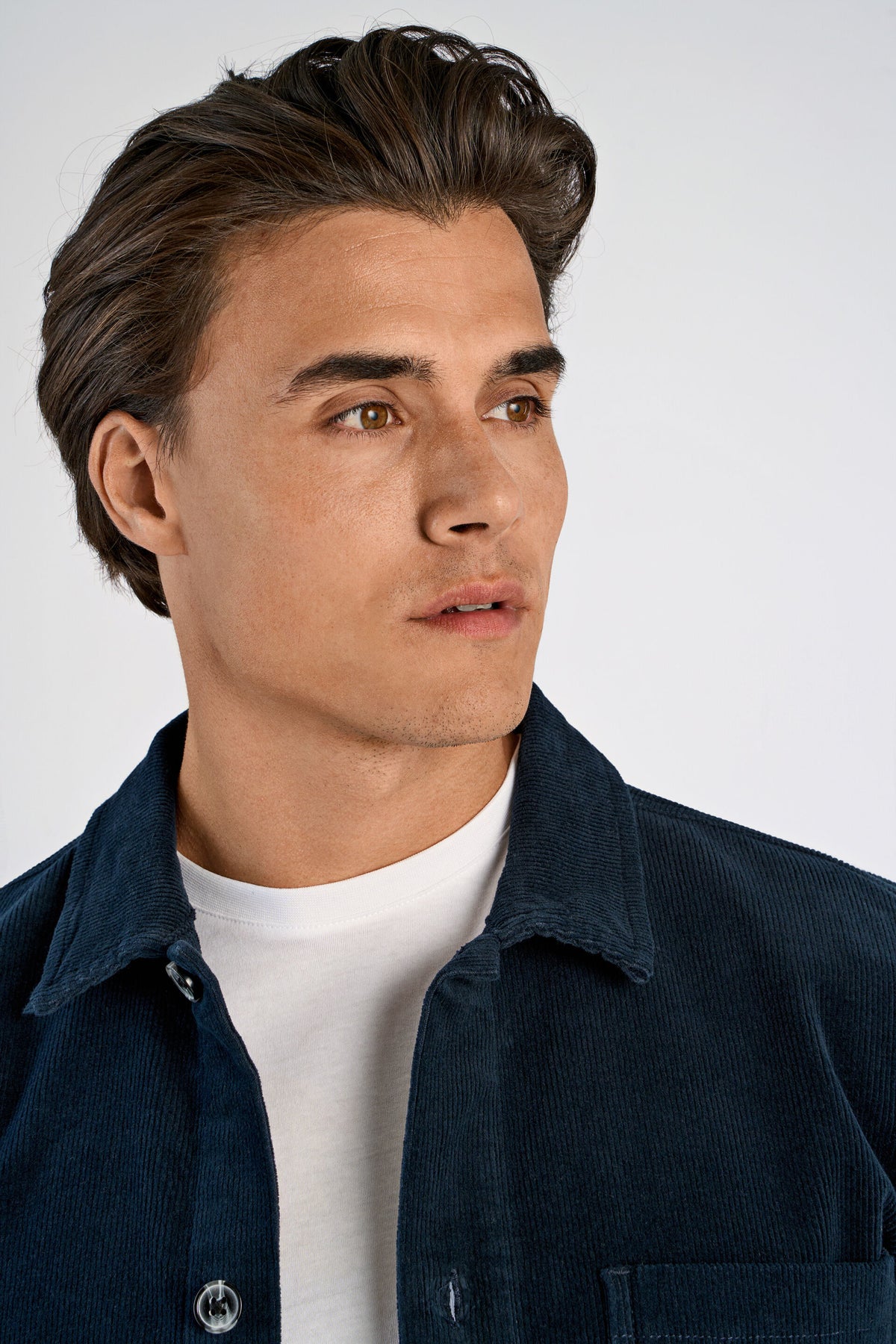 Lindbergh Superflex Corduroy Overshirt Navy - nærbilde detalj