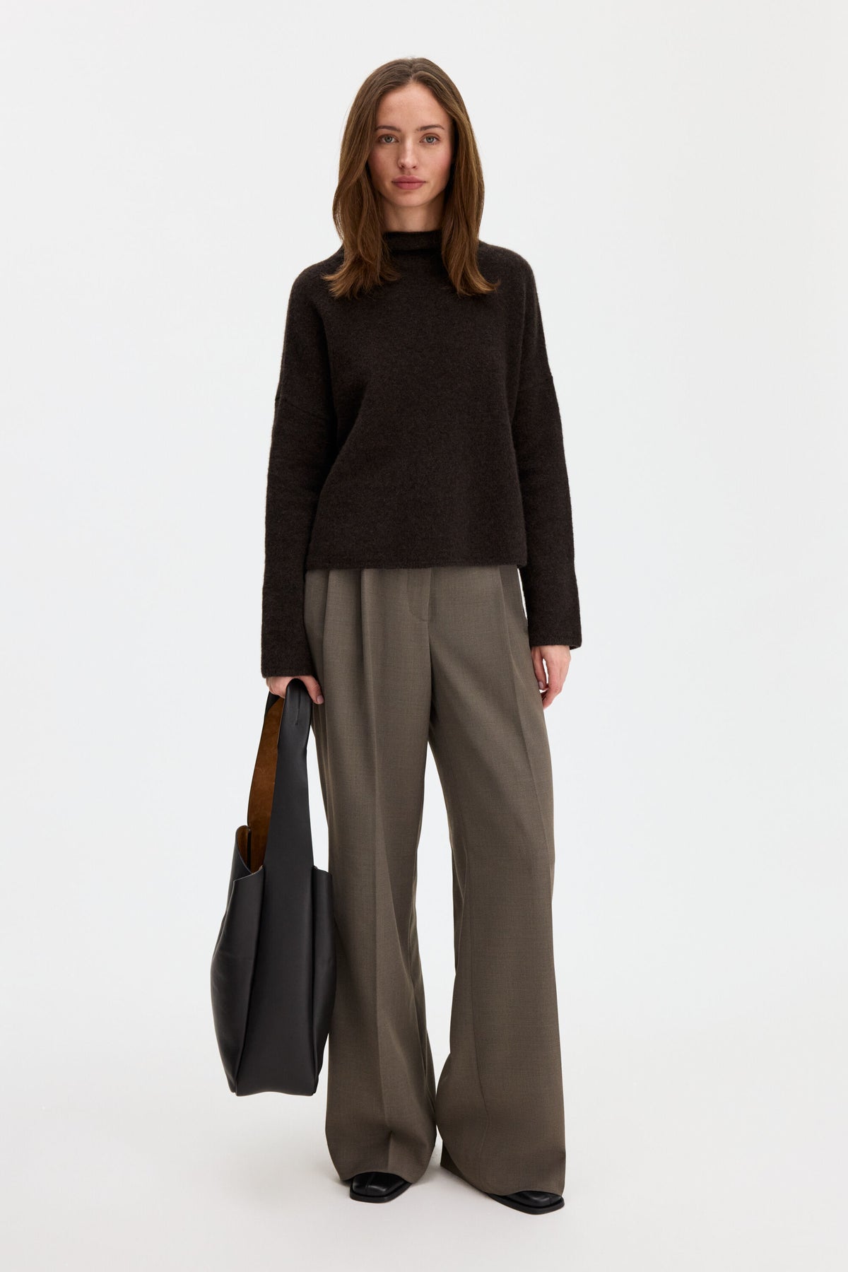 Mika Yak Funnelneck Sweater Golden Brown
