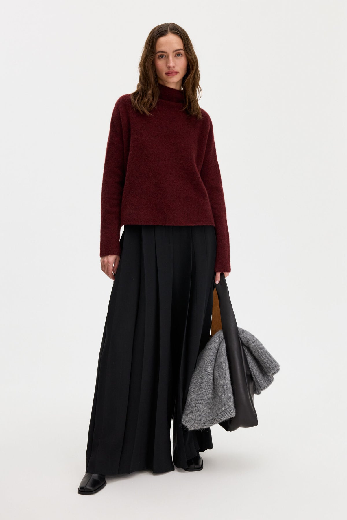 Mika Yak Funnelneck Sweater Mahogany Red