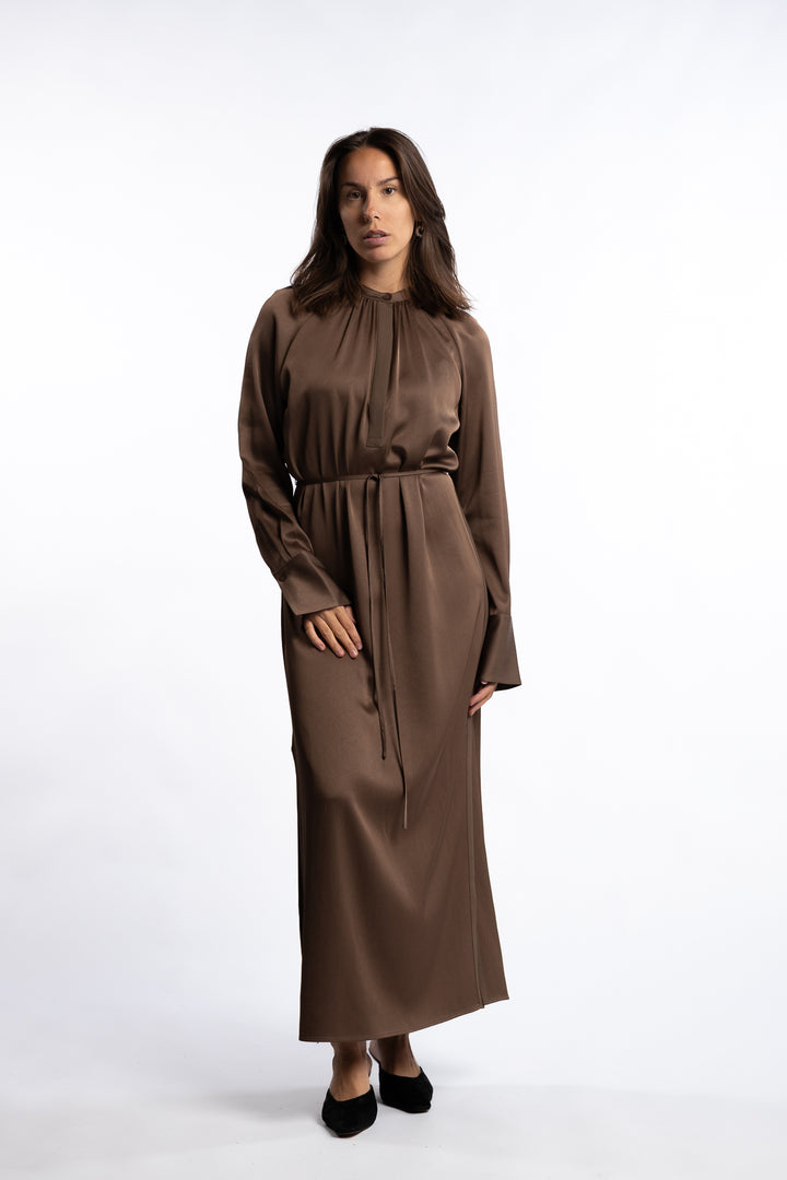 Gathered Raglan Dress- Oak Brown