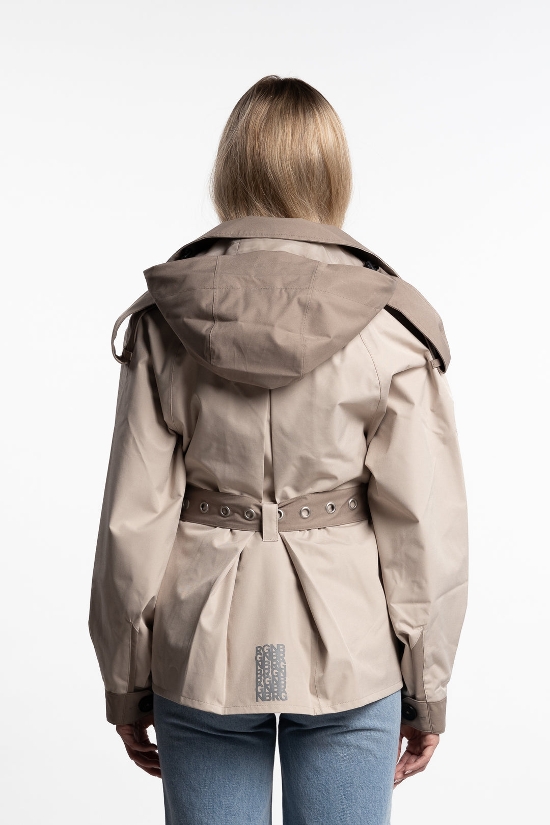 Duskregn Short Trench Coat- Sand