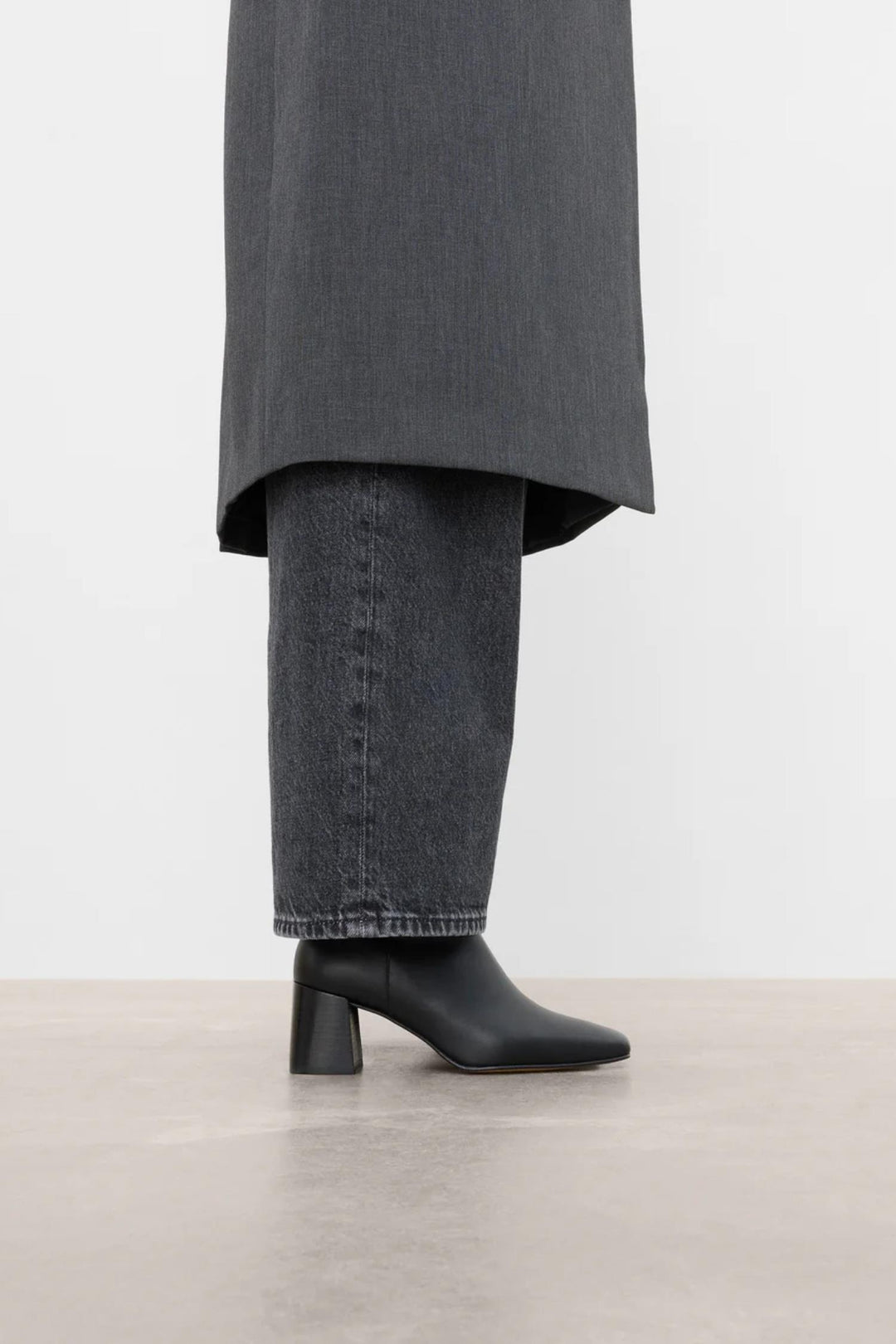 Cay Leather- Black