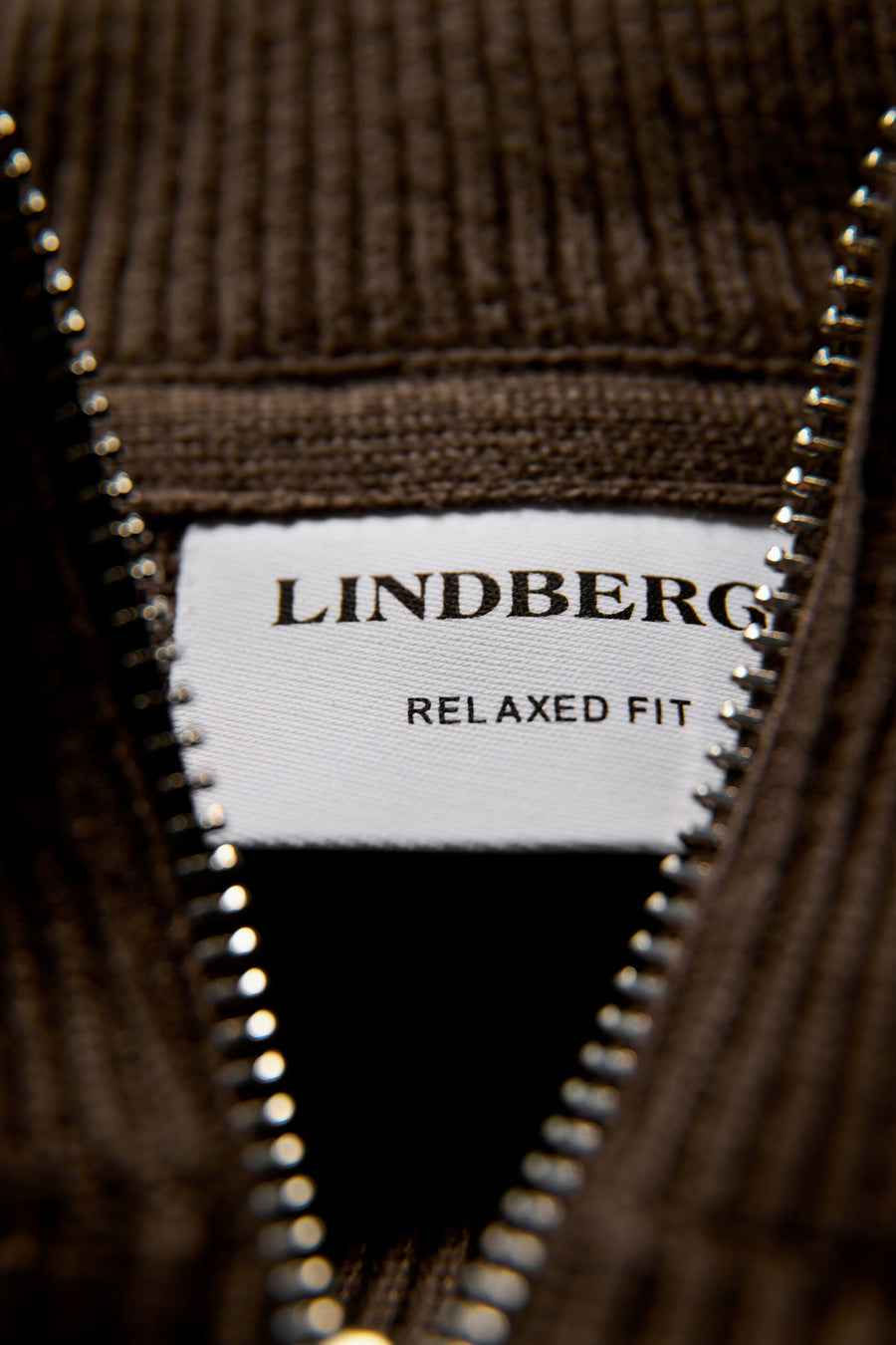 Half Zip Rib Knit Dk Brown - nærbilde detalj