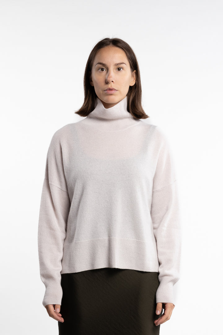 Nola Turtleneck 6304- Turtledove