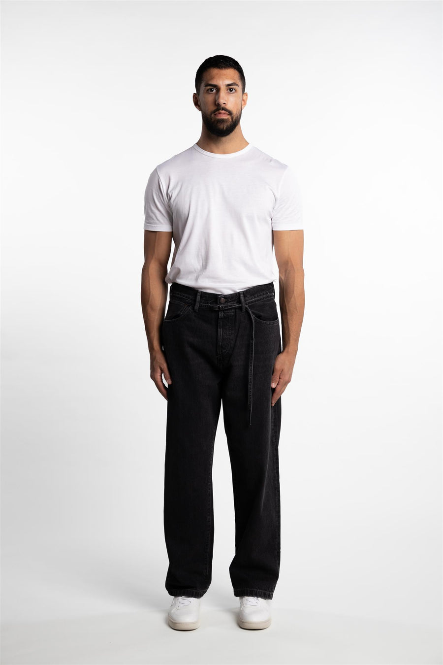 Loose Fit Jeans - 1991 Toj Black