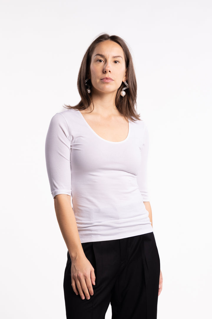 Cotton Stretch Scoop Neck Top- White