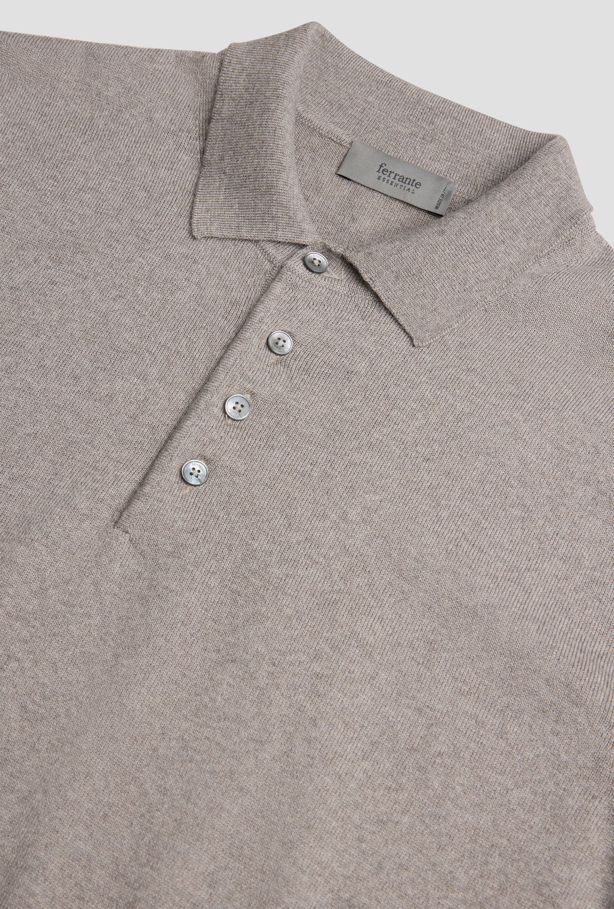 Merino Wool Polo Button Light Brown – bakvisning