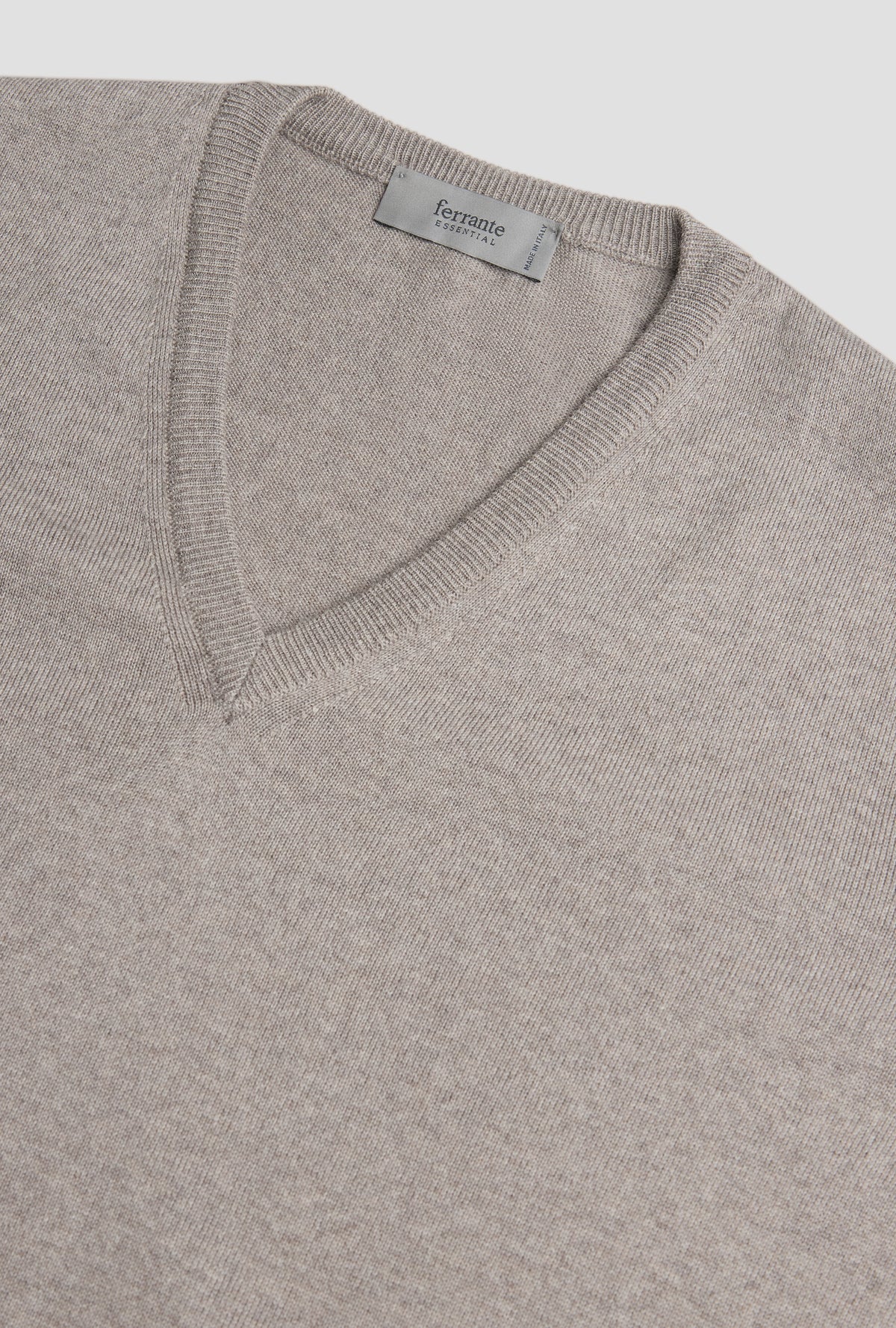 V-Neck Merino Wool Sweater Light Brown – bakvisning