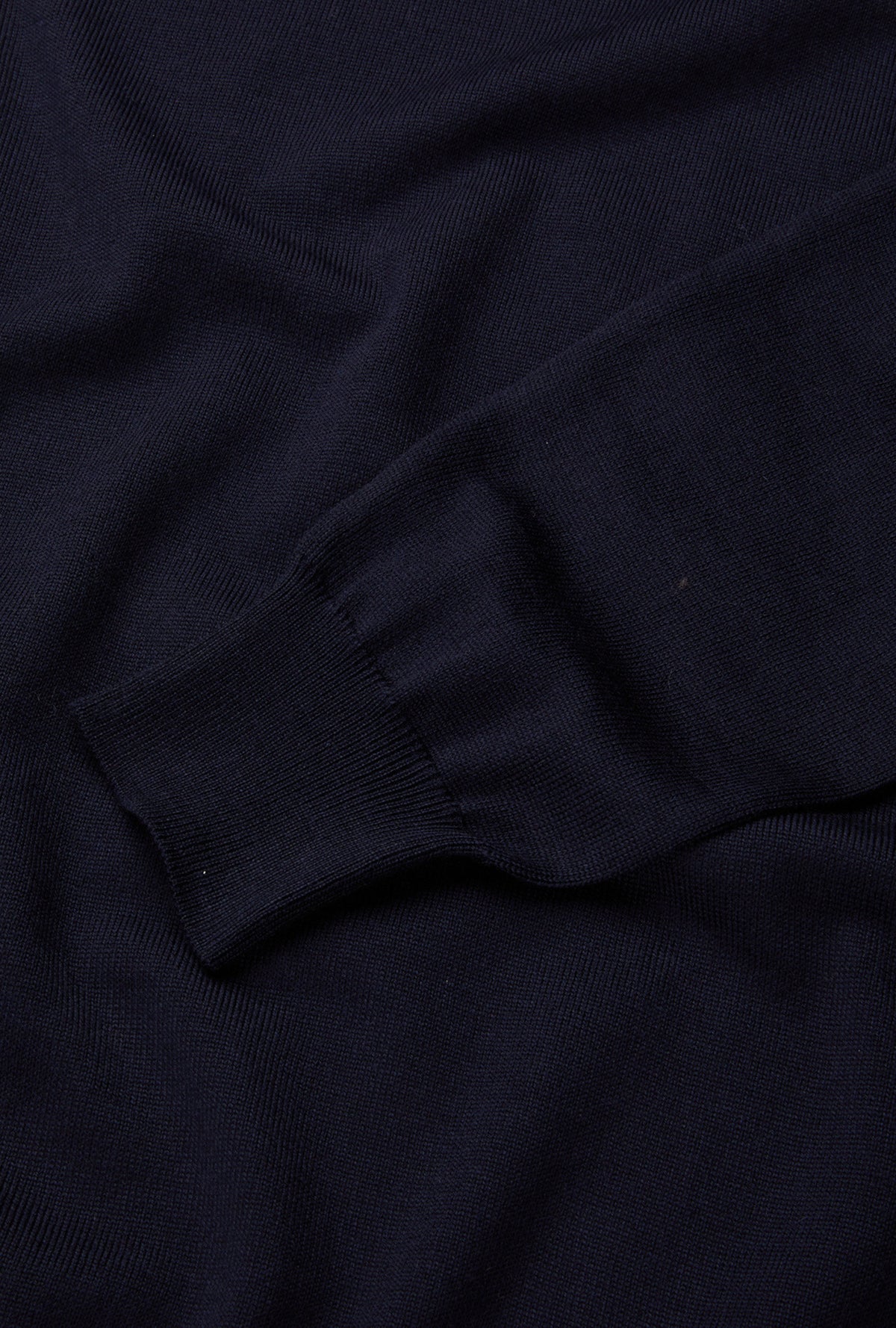Merino Wool Turtleneck Navy – bakvisning