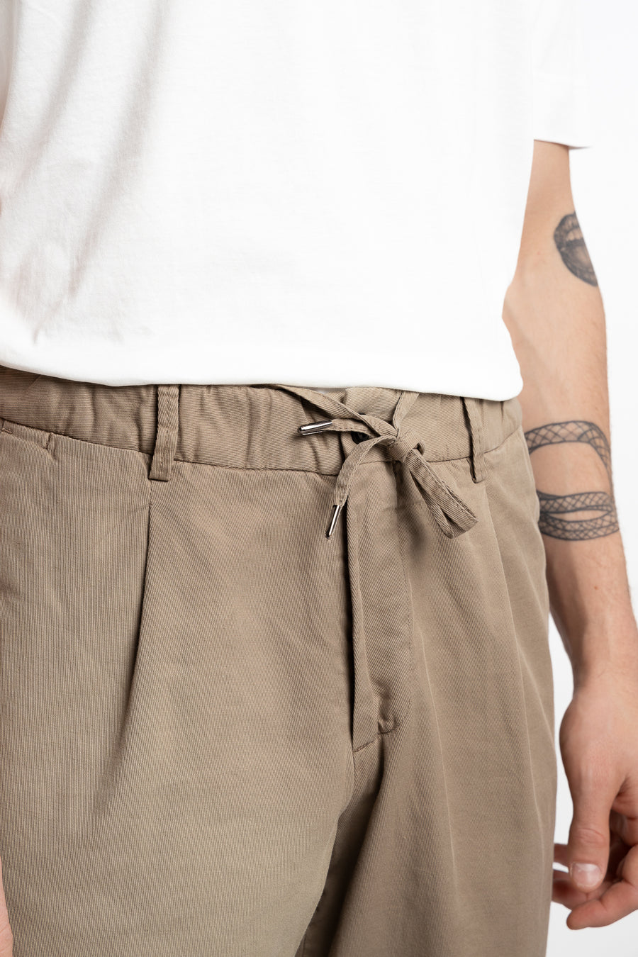 Capri Pleated Cotton/Linen Pant Light Brown