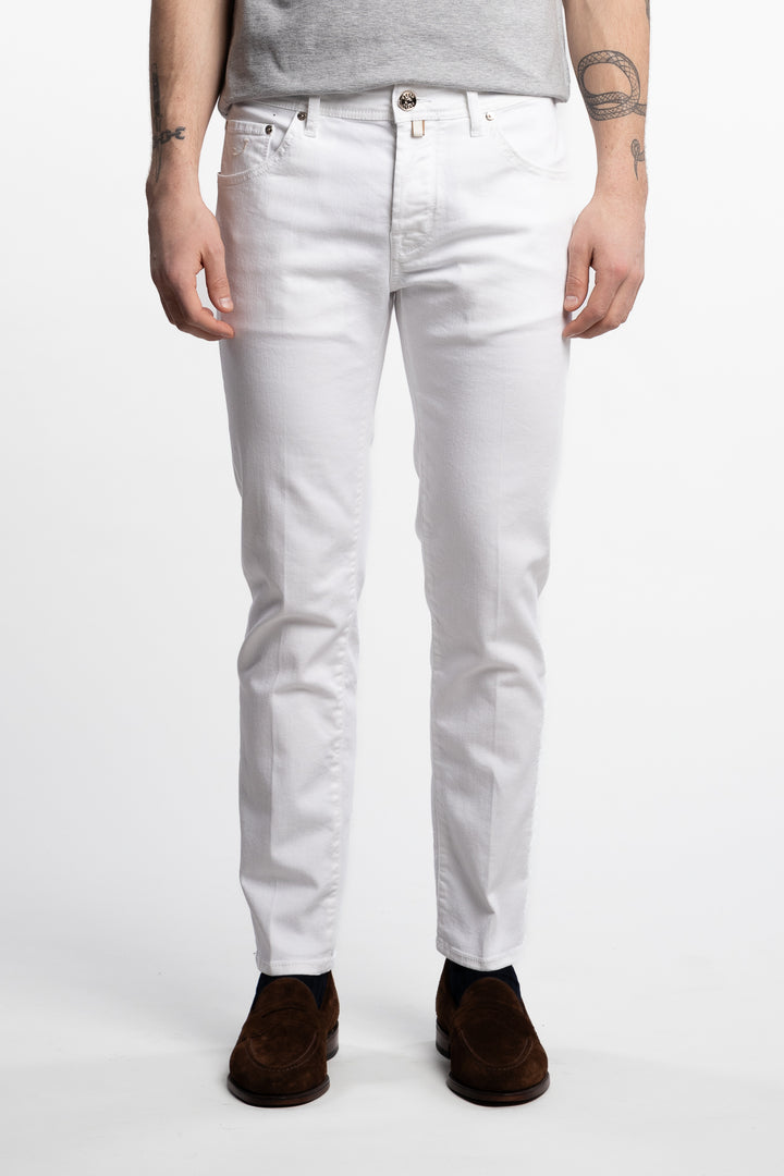 Scott Cropped Carrot Shape Stretch Jeans White