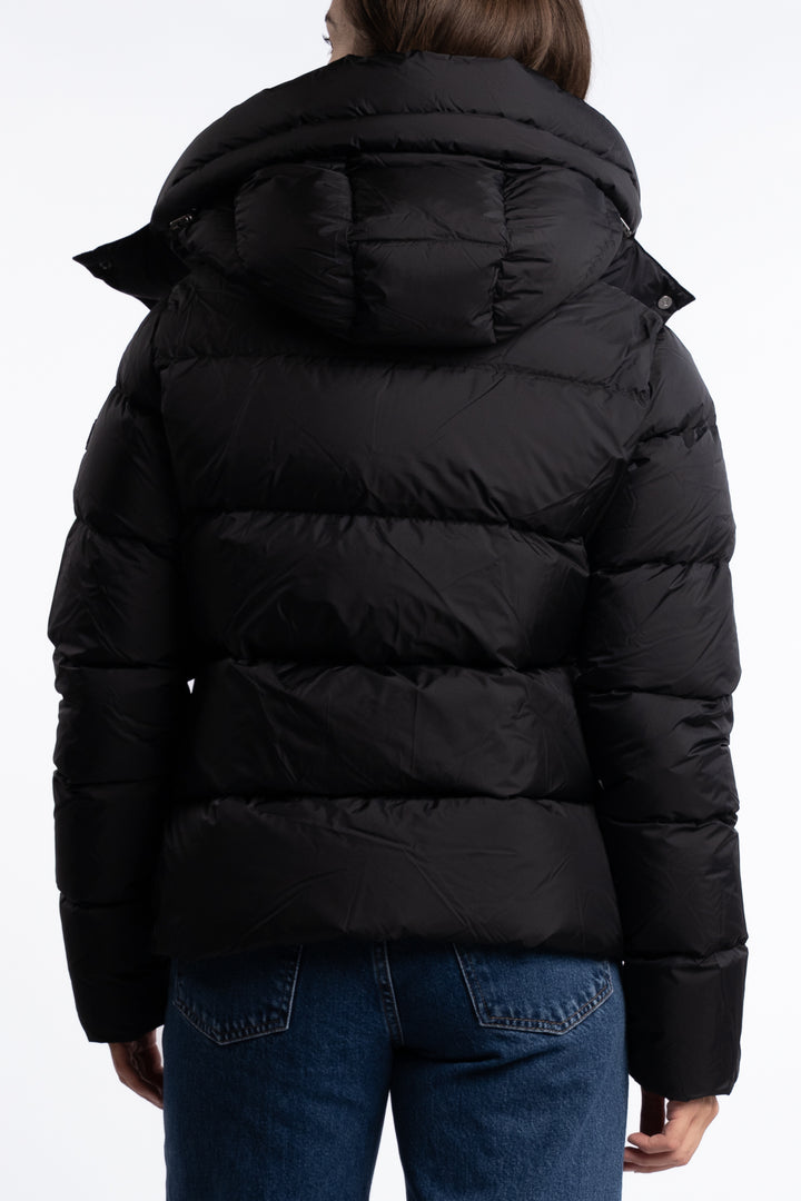 Stella - Black