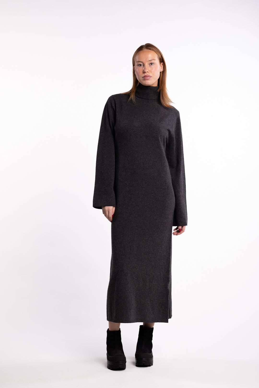 Turtleneck Touloun Maxi Dress- Graphite