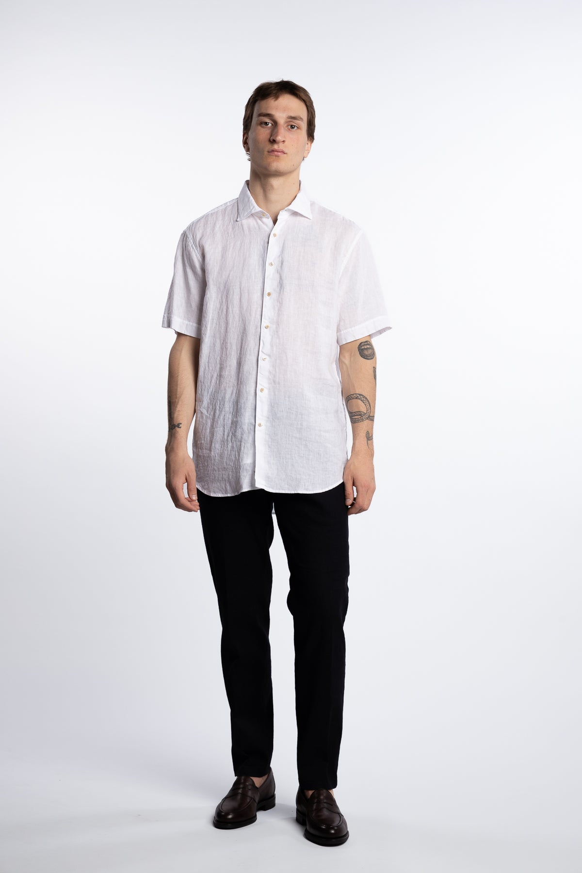 Fitted Body Linen Shortsleeve Shirt White