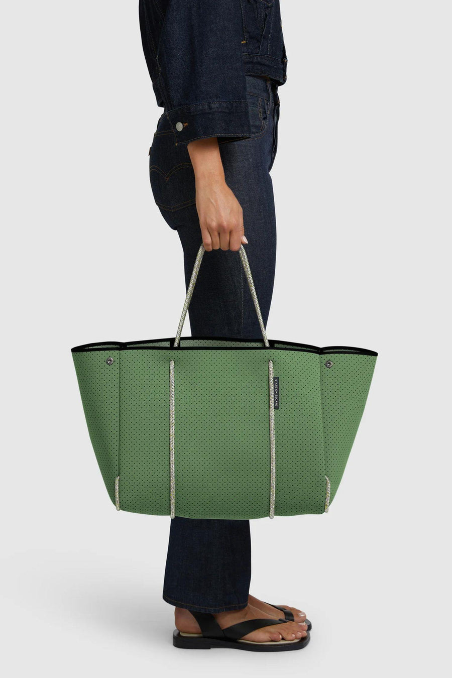 Escape Tote- Ecalyptus/ Sea