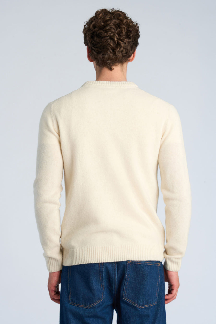 Lambswool O-Neck Knit Chalk White - modellbilde bakside