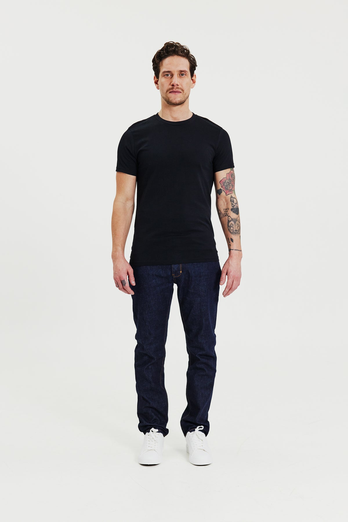 Crew Neck Regular Black