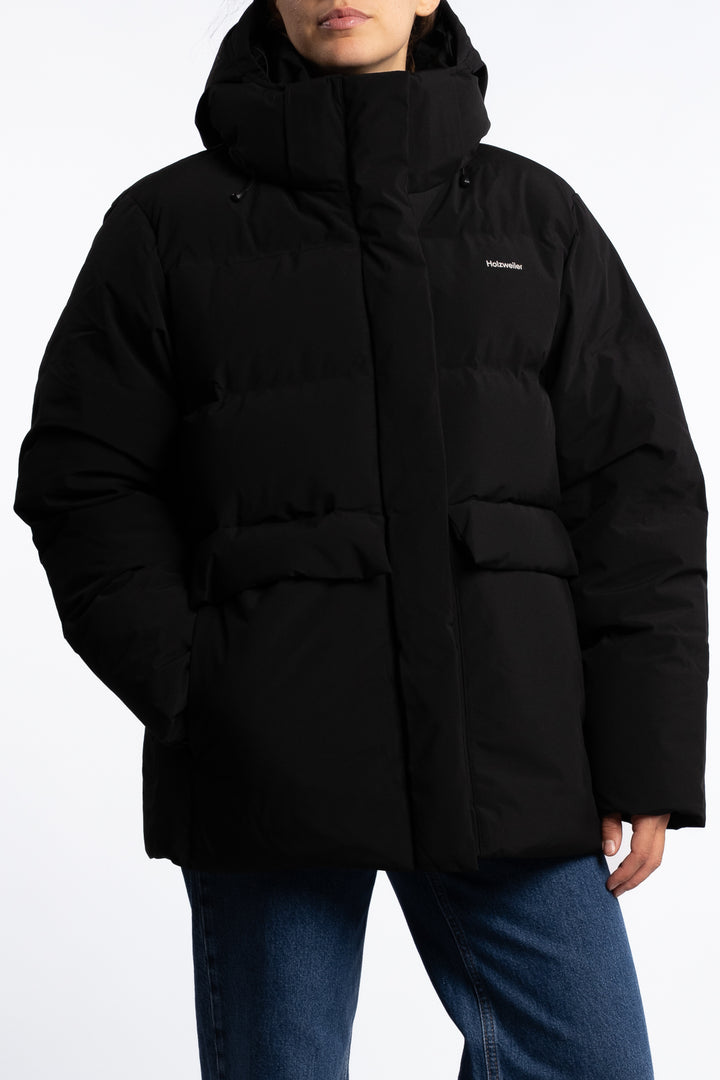Besseggen Down Jacket- Black