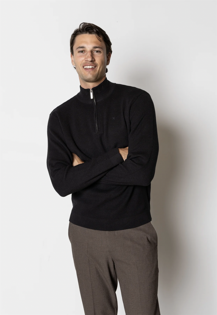 Oscar Half-Zip Knitted Jumper Black