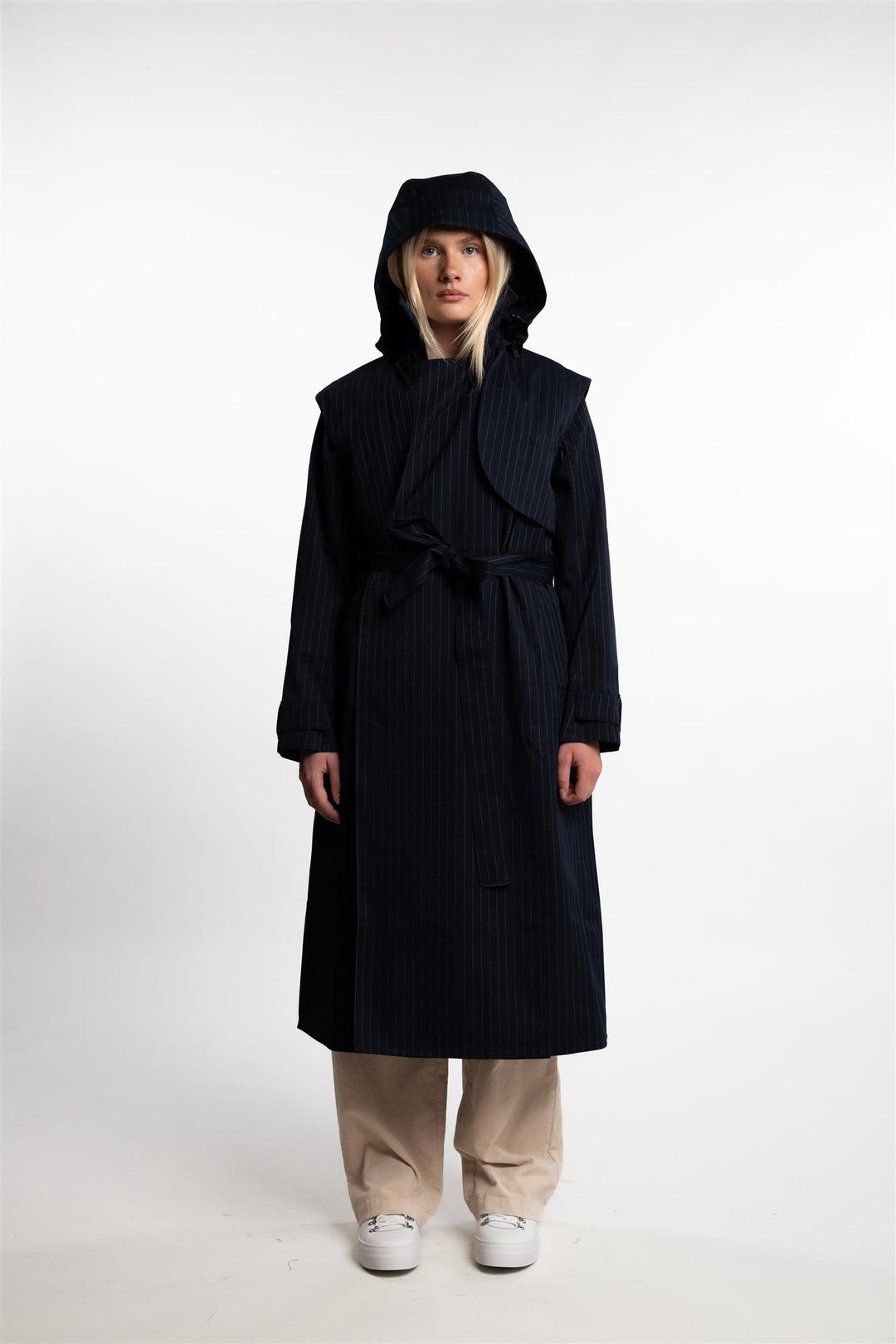 Regndråpe Trench Coat- Navy Pinstripe