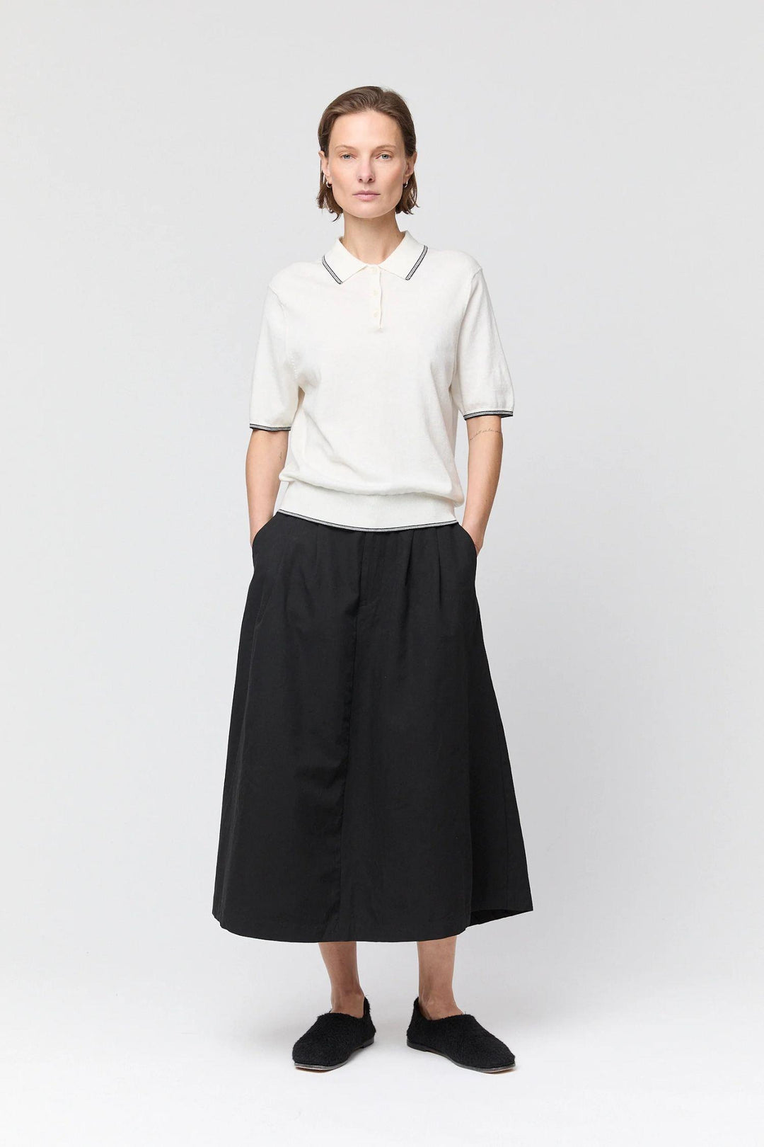 Poet Pleat Skirt- Jet Black