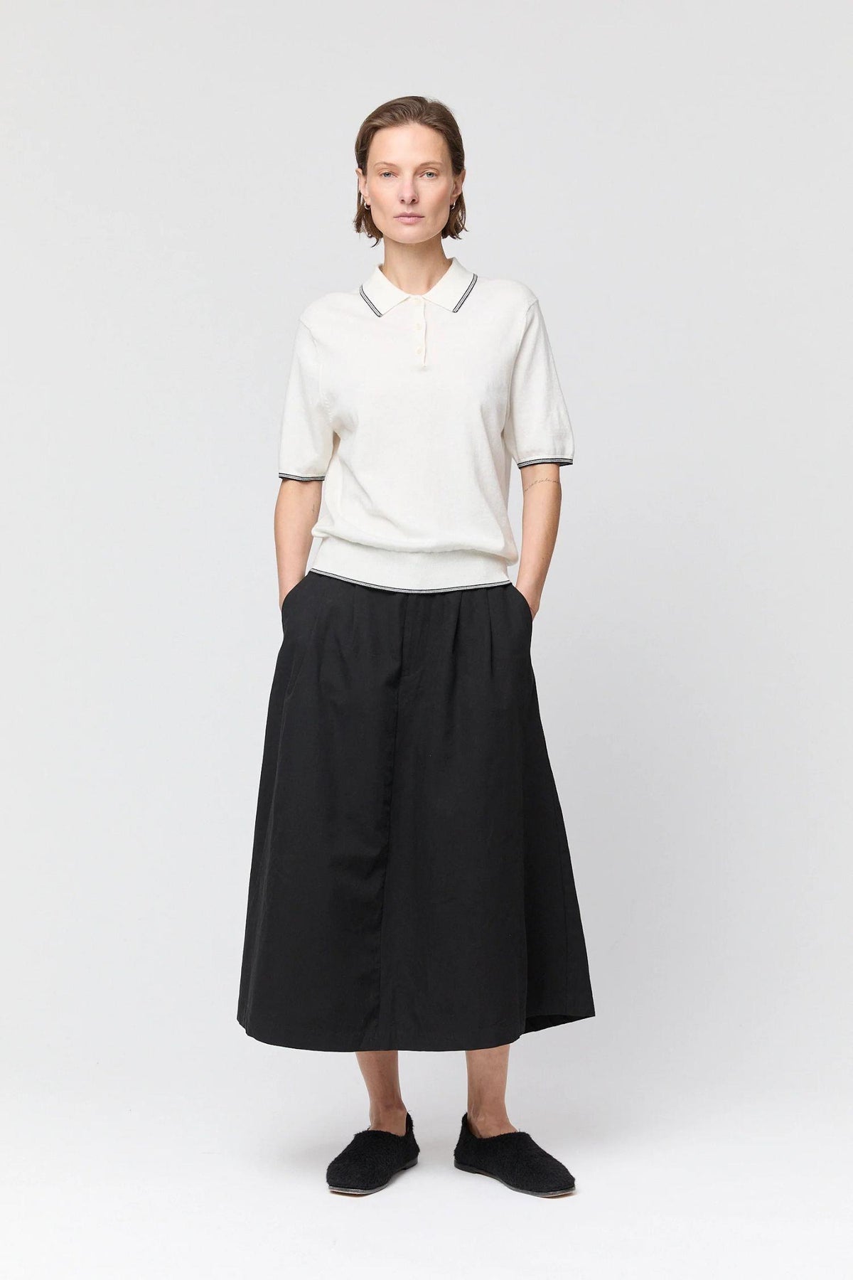 Poet Pleat Skirt- Jet Black