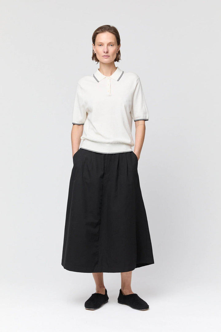 Poet Pleat Skirt- Jet Black