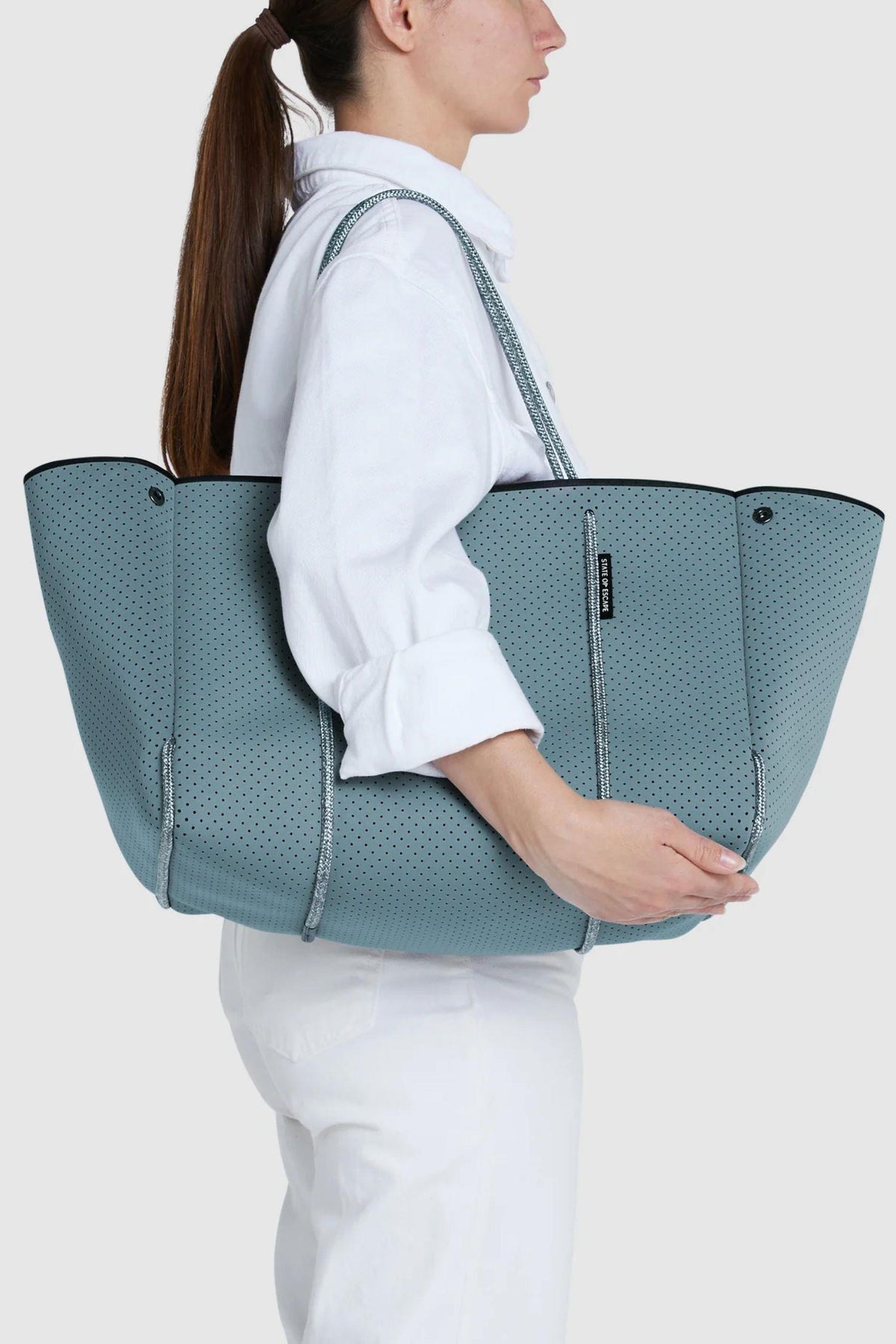 Escape Tote- Chambray