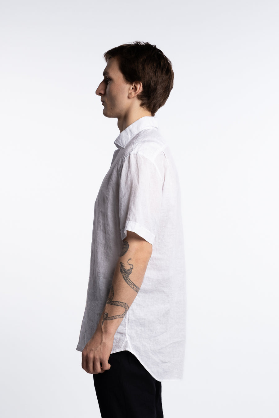 Fitted Body Linen Shortsleeve Shirt White